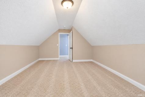 8825 Hartwell Drive Evansville IN 47725