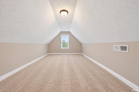 8825 Hartwell Drive Evansville IN 47725
