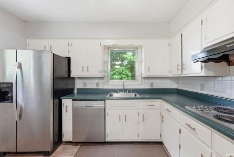 10335 Wayne Trace Fort Wayne IN 46816