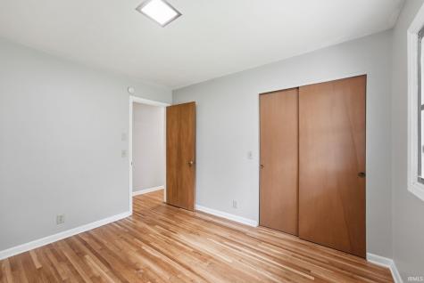 10335 Wayne Trace Fort Wayne IN 46816