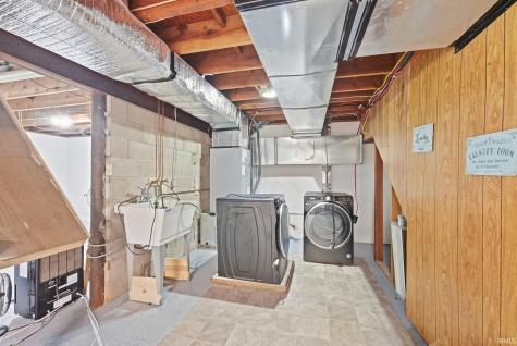 10335 Wayne Trace Fort Wayne IN 46816
