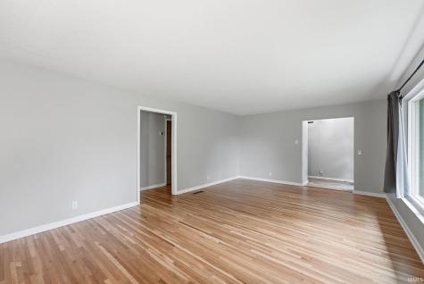 10335 Wayne Trace Fort Wayne IN 46816