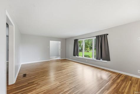 10335 Wayne Trace Fort Wayne IN 46816
