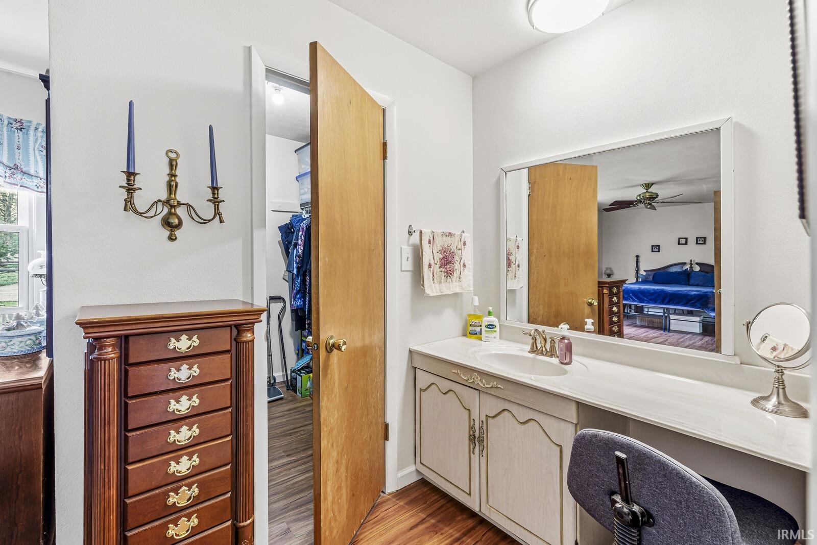 404 Terry Lane Mishawaka IN 46544