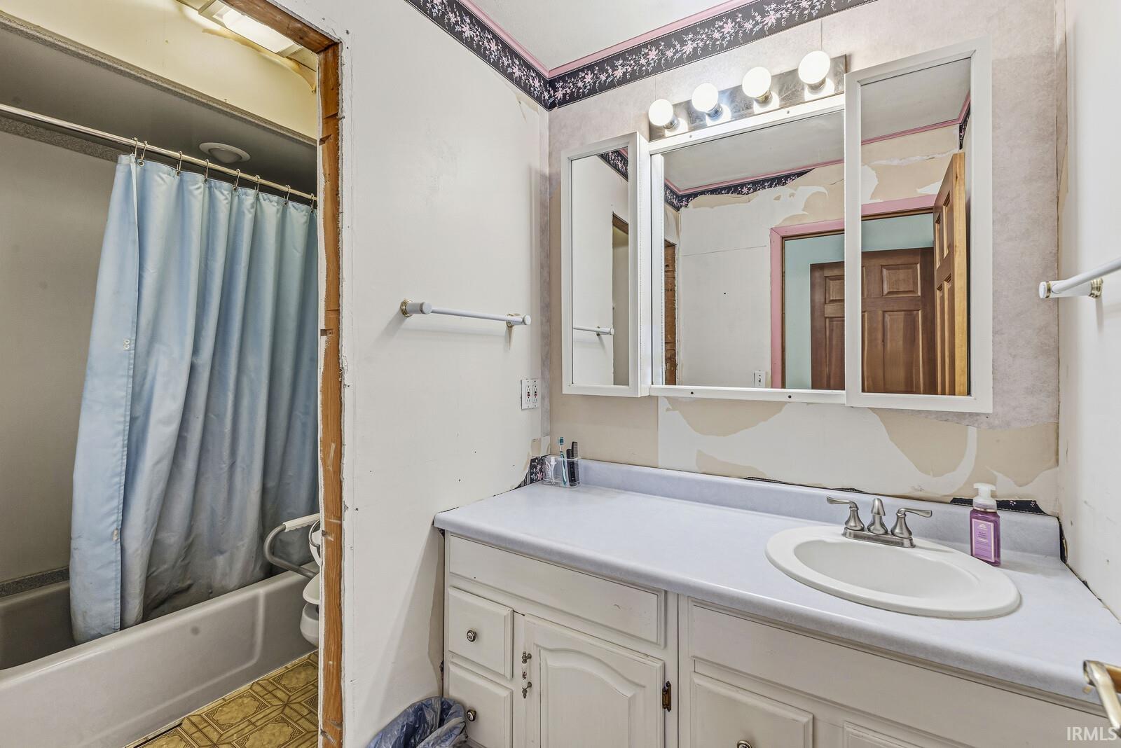 404 Terry Lane Mishawaka IN 46544