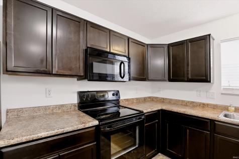 1102 W Limestone Way Fortville IN 46040