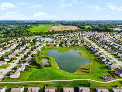 1102 W Limestone Way Fortville IN 46040