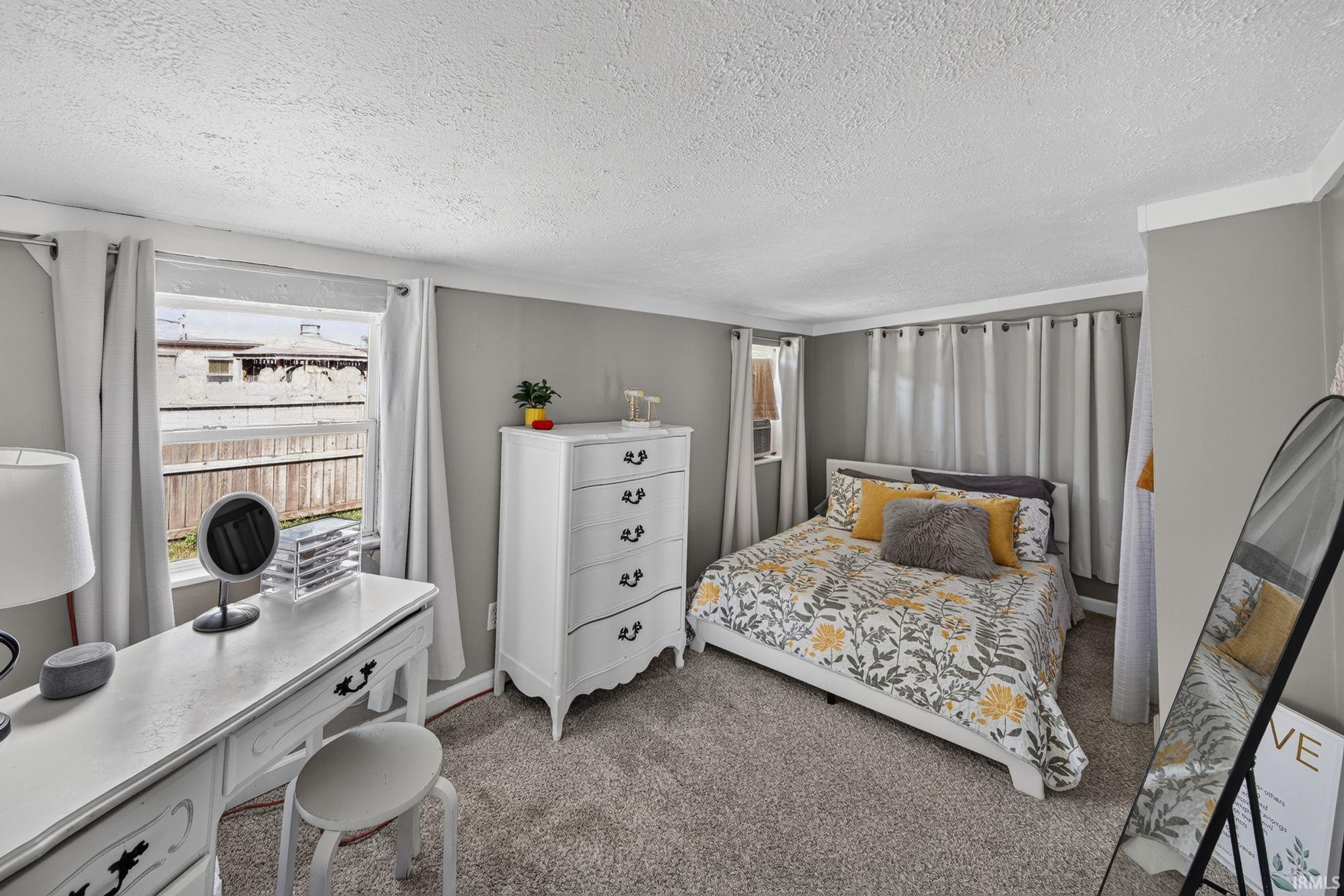 213 Riverview Avenue Elkhart IN 46516