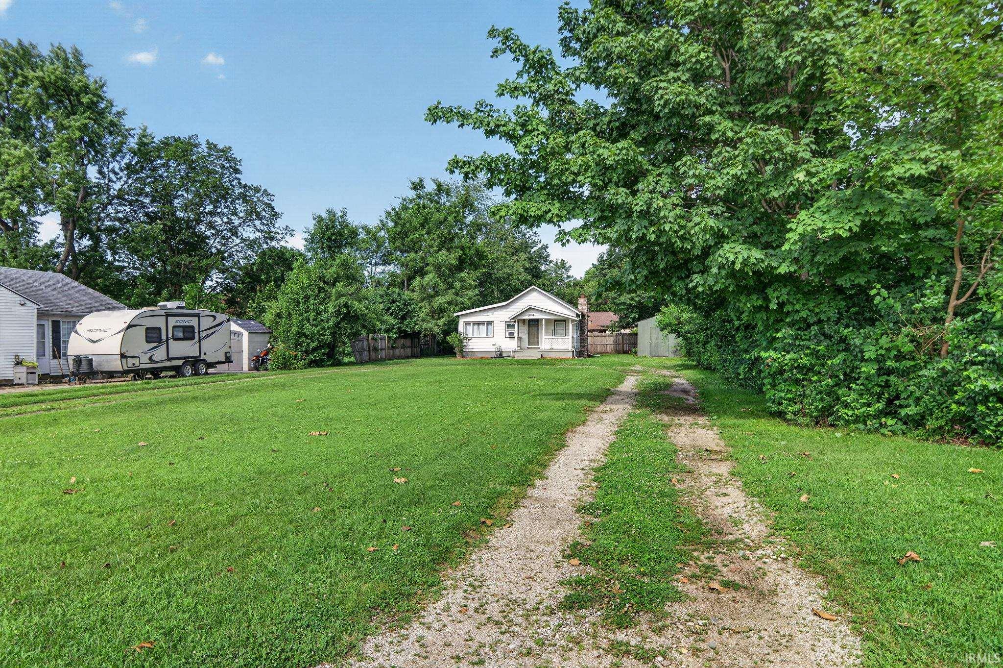 213 Riverview Avenue Elkhart IN 46516