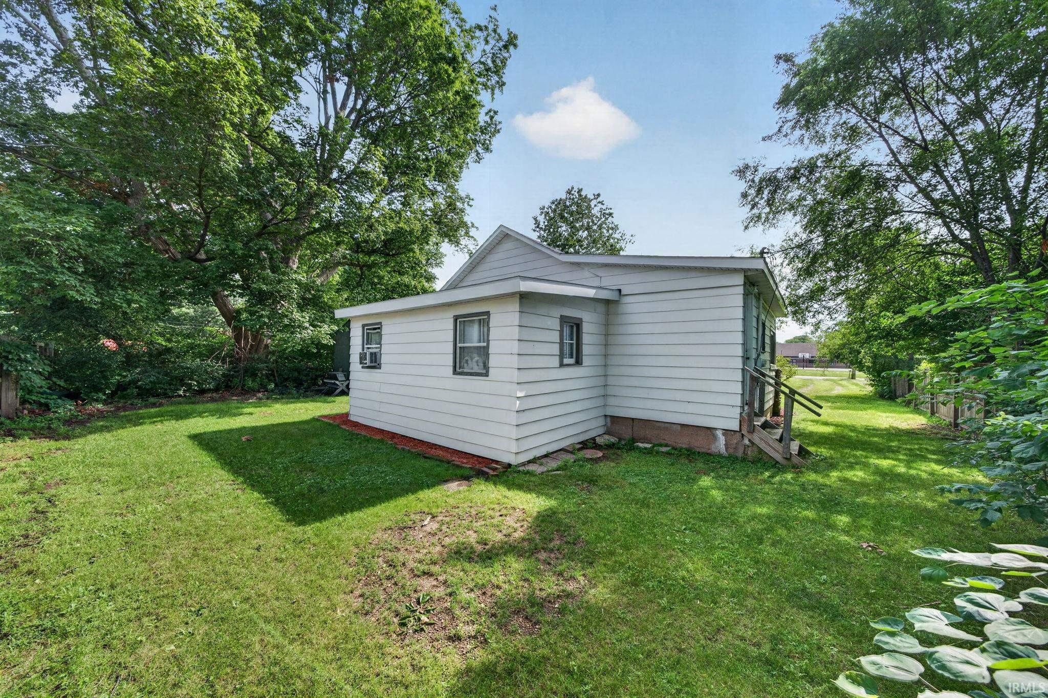 213 Riverview Avenue Elkhart IN 46516