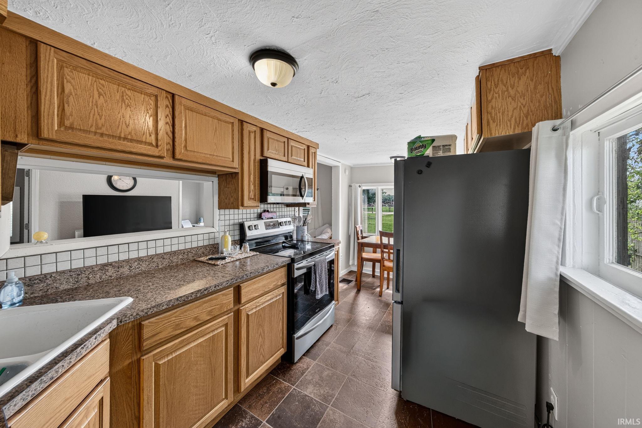 213 Riverview Avenue Elkhart IN 46516