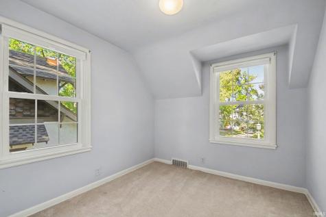 1336 Sunnymede Avenue South Bend IN 46615