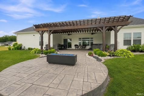 13693 Stone Table Boulevard Fort Wayne IN 46845