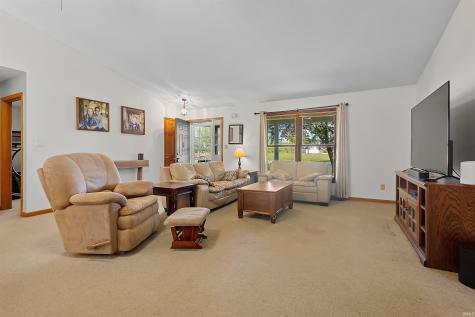 5802 E Chalmers Road Monticello IN 47960