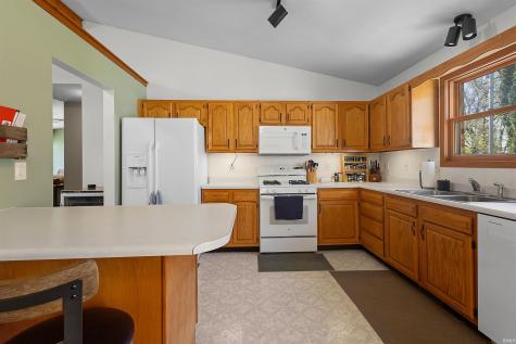 5802 E Chalmers Road Monticello IN 47960
