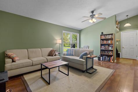 5802 E Chalmers Road Monticello IN 47960