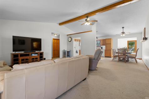 5802 E Chalmers Road Monticello IN 47960