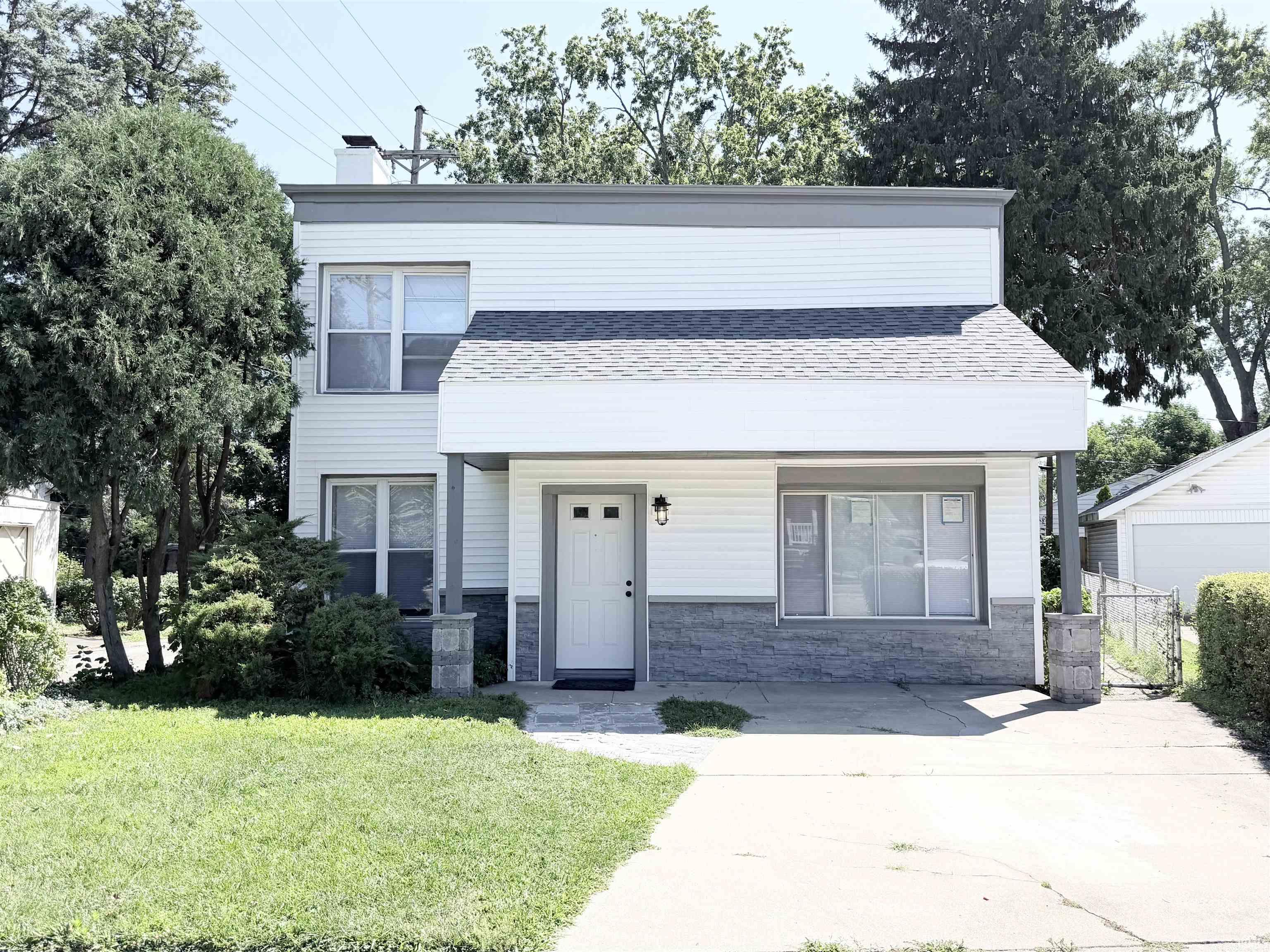 120 Manor Avenue Elkhart IN 46613
