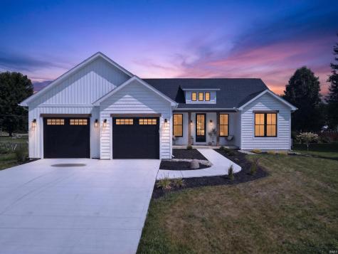 9186 E Snow White Road Cromwell IN 46732