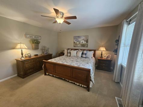 215 Shane Court Evansville IN 47715