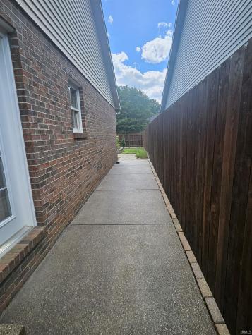 215 Shane Court Evansville IN 47715