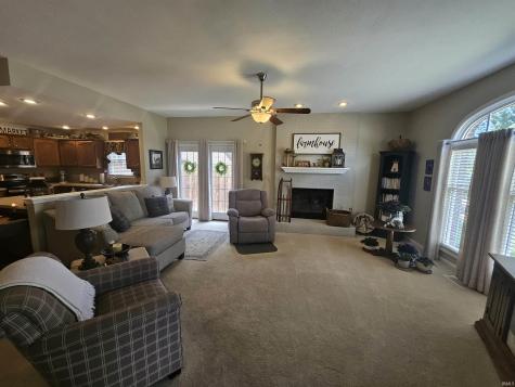 215 Shane Court Evansville IN 47715