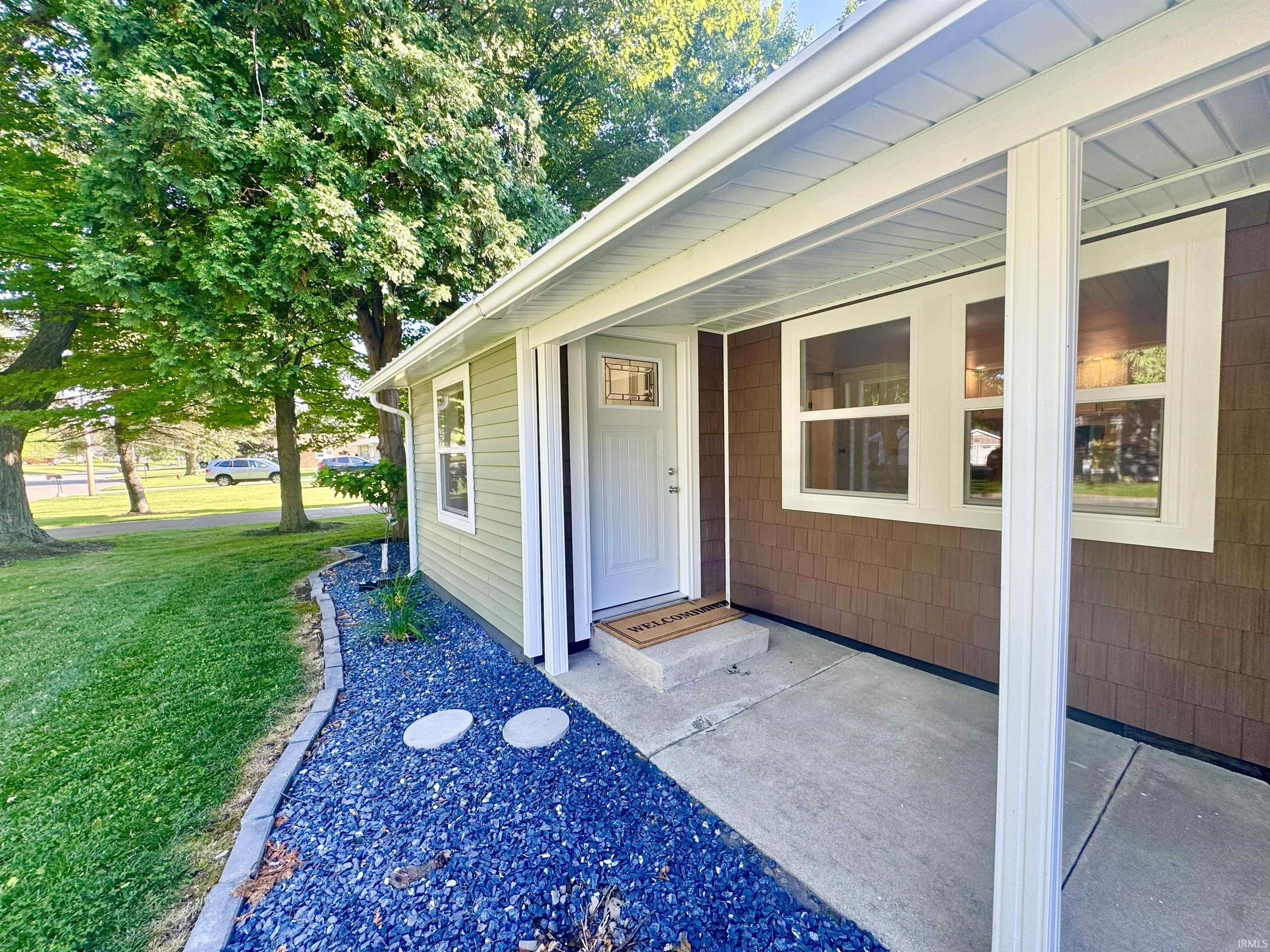 205 S Washington Street Wakarusa IN 46573