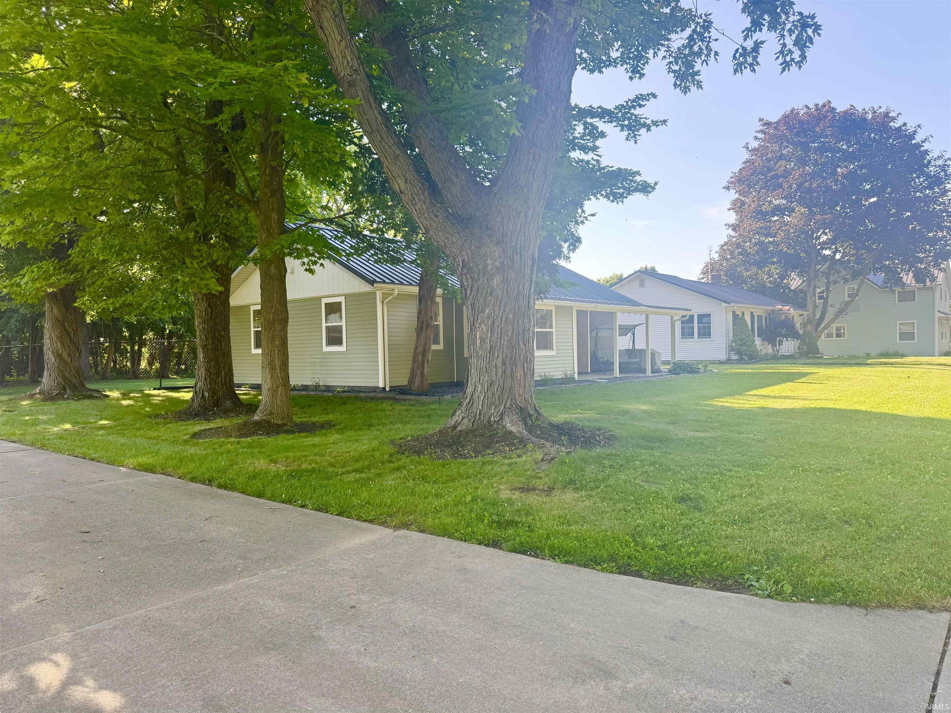 205 S Washington Street Wakarusa IN 46573