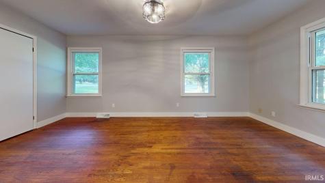 3775 N Camp Arthur Road Vincennes IN 47591