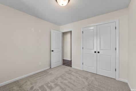 862 Zenos Boulevard Fort Wayne IN 46818