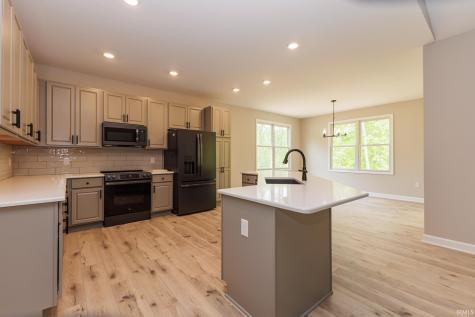 17 Red Oak Drive Bedford IN 47421