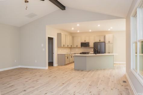 17 Red Oak Drive Bedford IN 47421