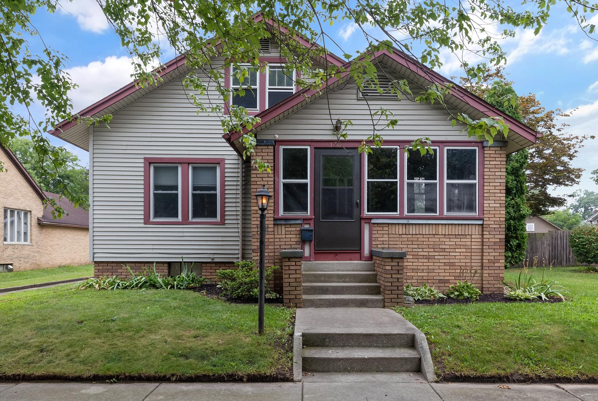 131 Kenyon Avenue Elkhart IN 46516