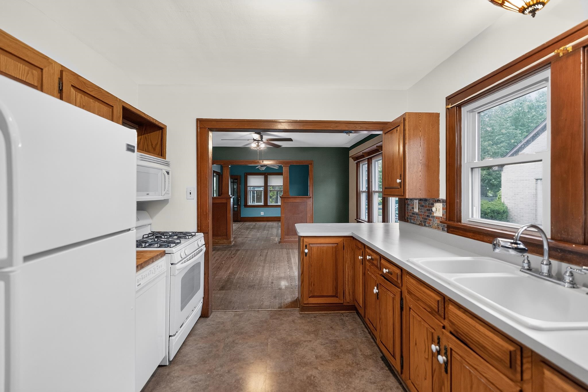131 Kenyon Avenue Elkhart IN 46516