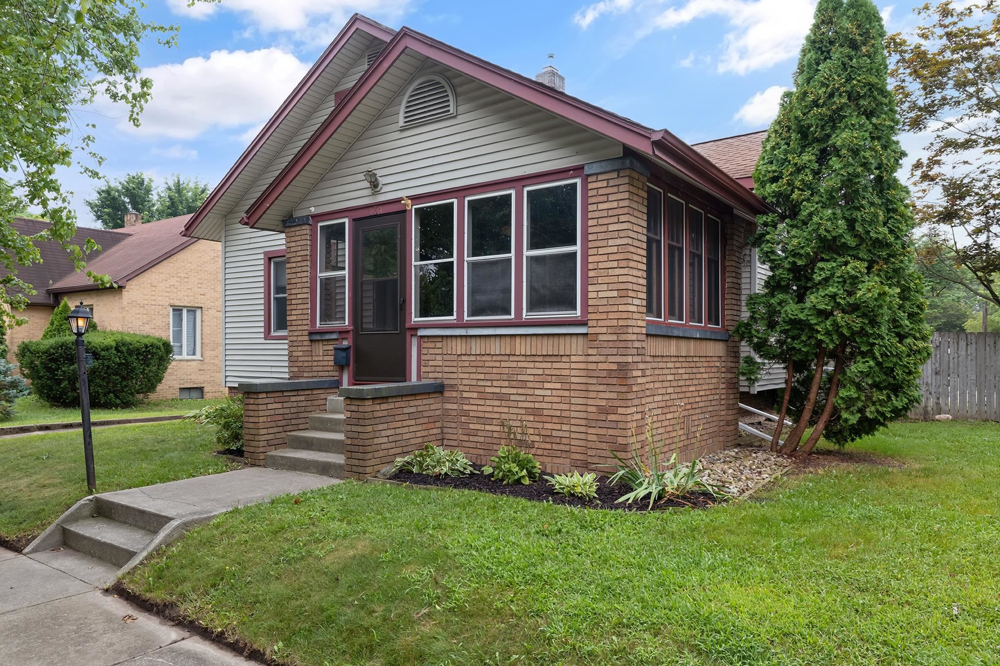 131 Kenyon Avenue Elkhart IN 46516