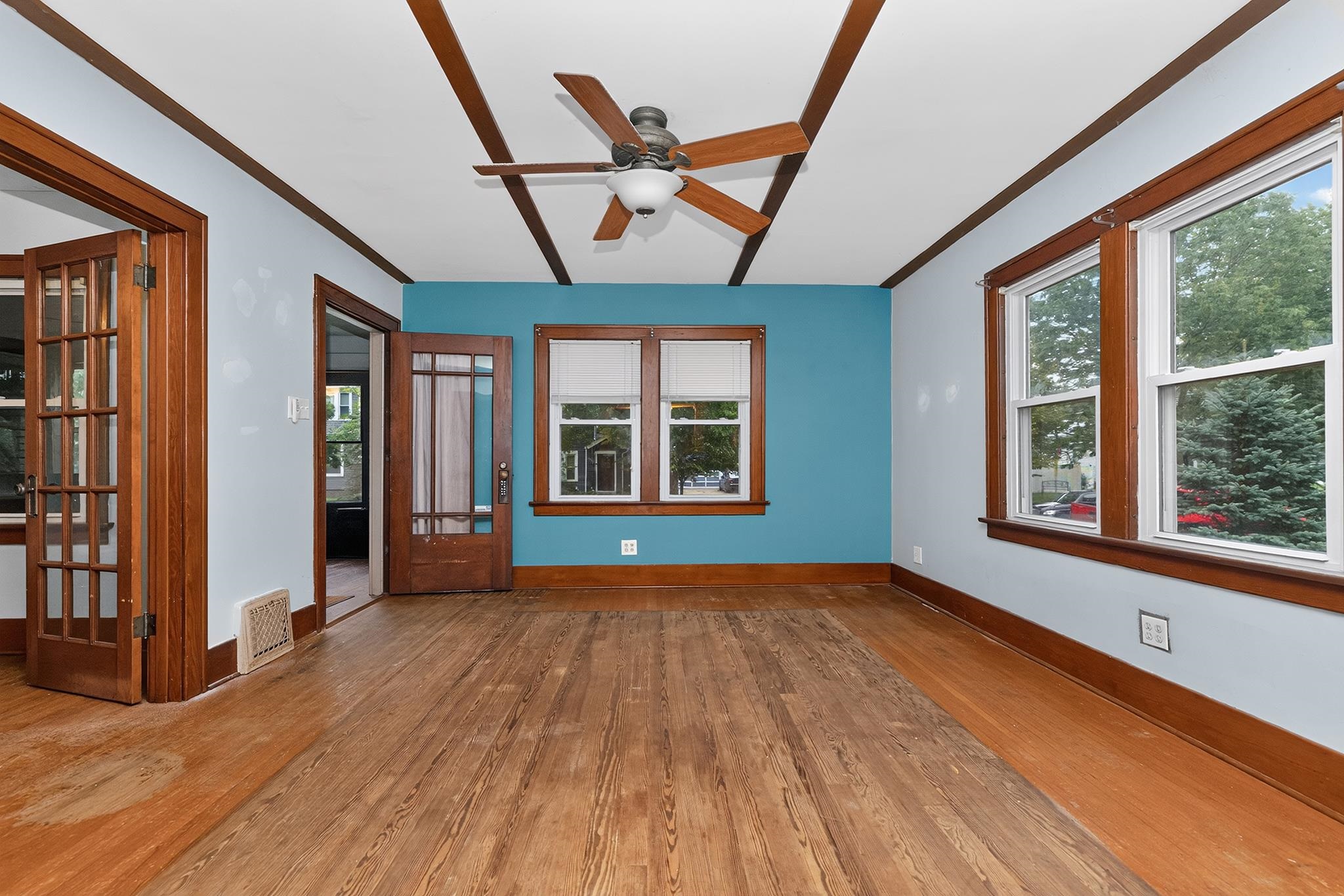131 Kenyon Avenue Elkhart IN 46516