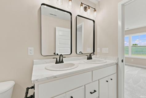 10943 Wild Iris Cove Fort Wayne IN 46818