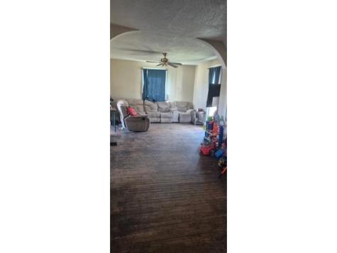 1208 W 3rd Street Anderson IN 46016