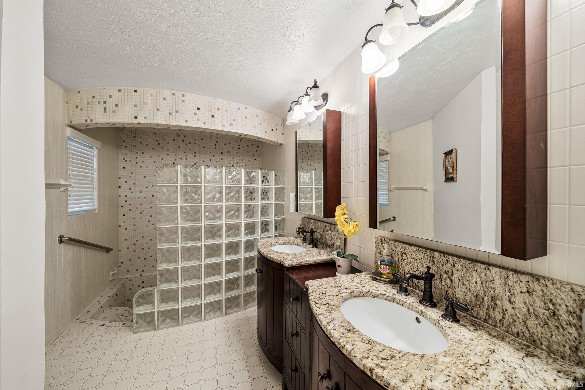1517 Rosemary Lane South Bend IN 46637