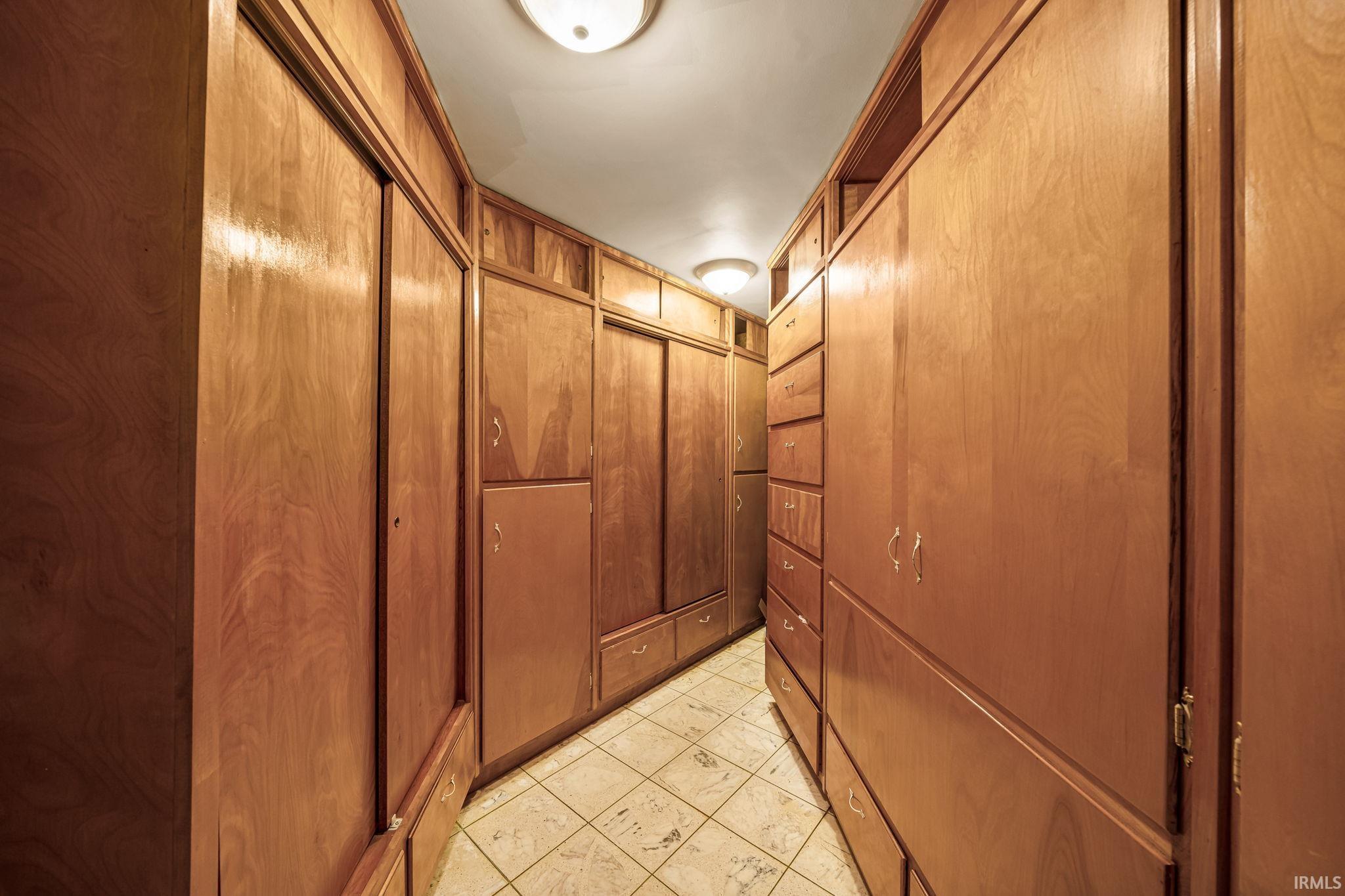 1517 Rosemary Lane South Bend IN 46637