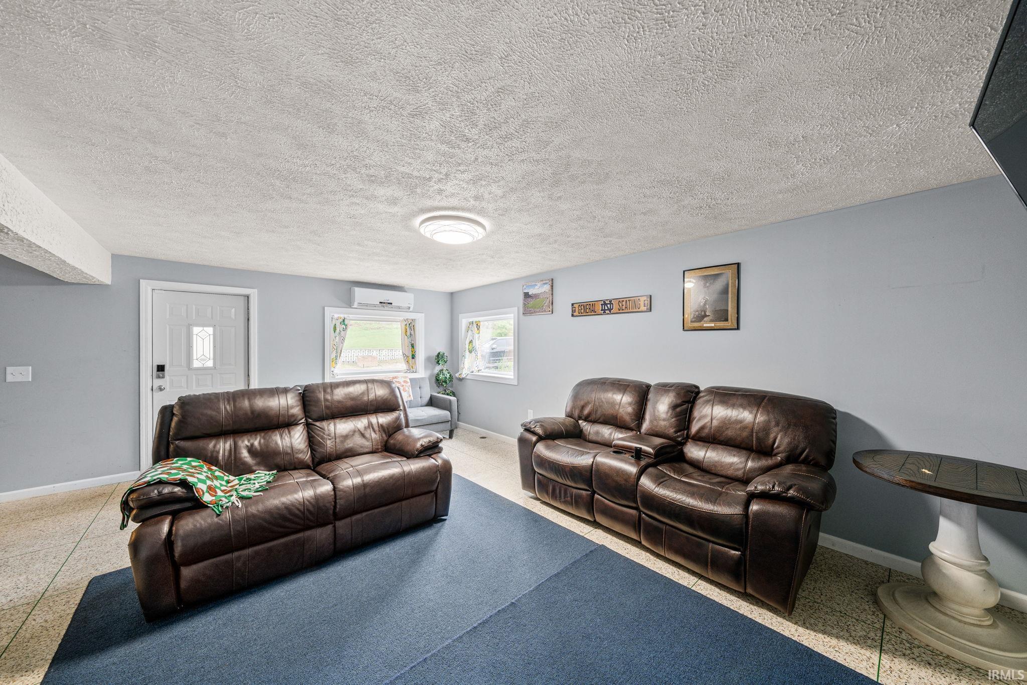1517 Rosemary Lane South Bend IN 46637