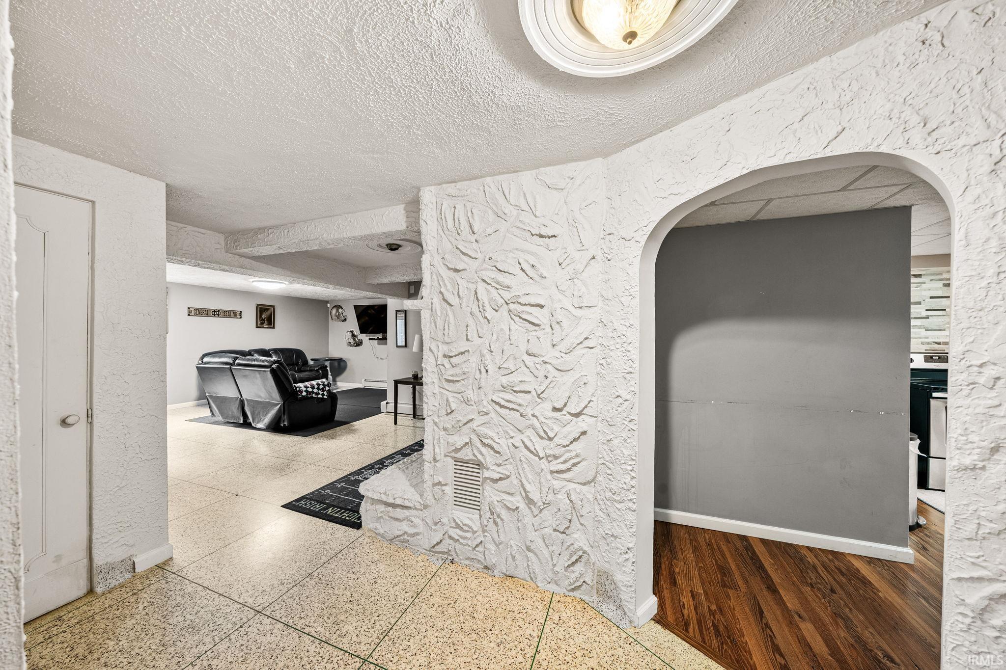 1517 Rosemary Lane South Bend IN 46637