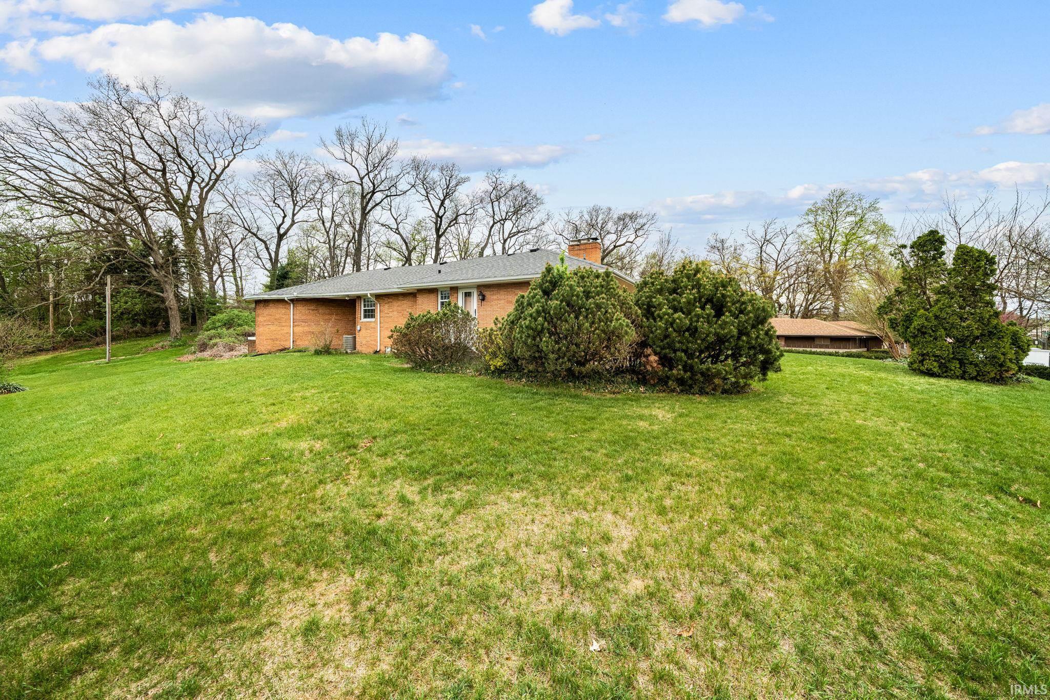 1517 Rosemary Lane South Bend IN 46637
