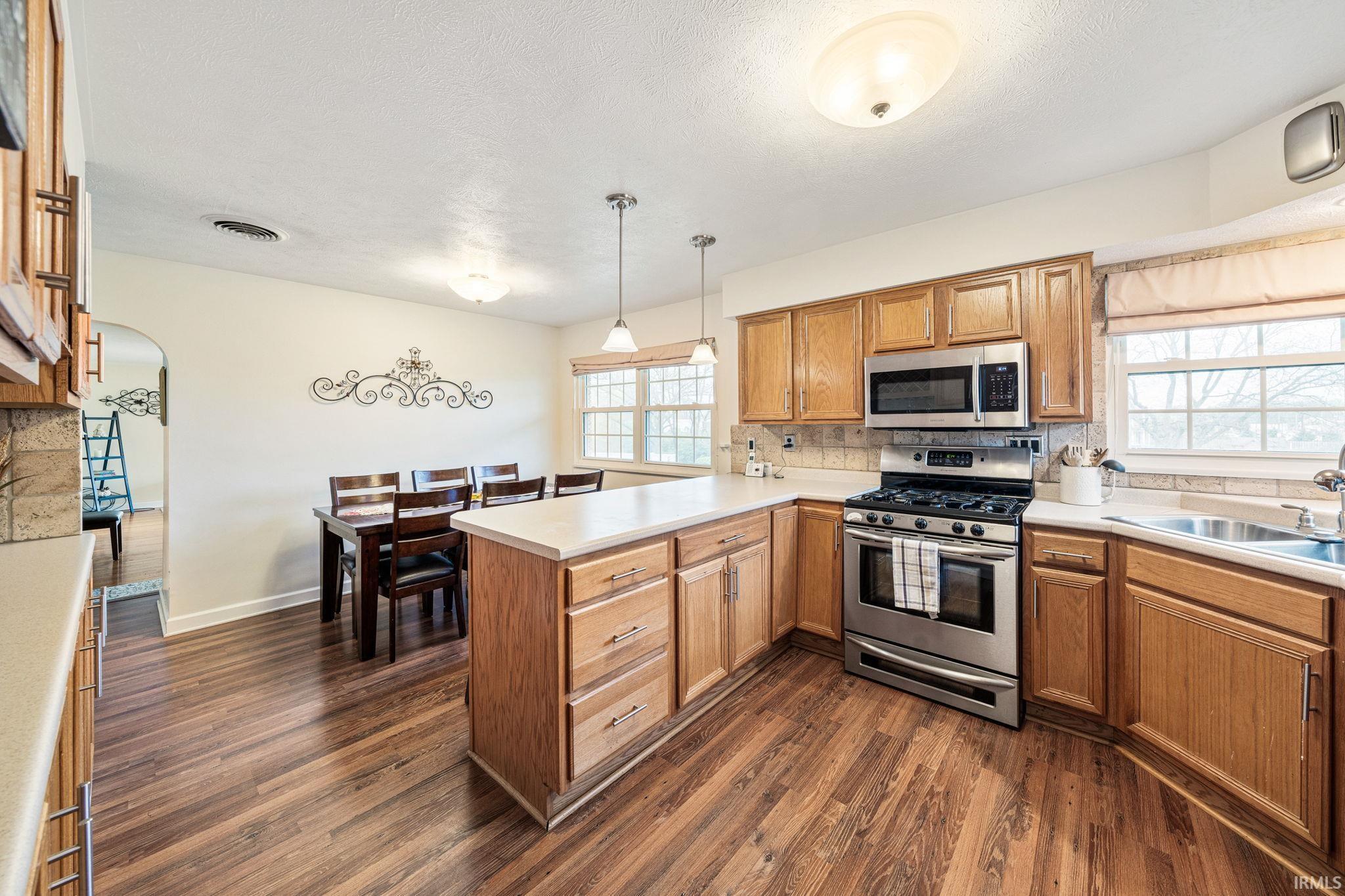 1517 Rosemary Lane South Bend IN 46637