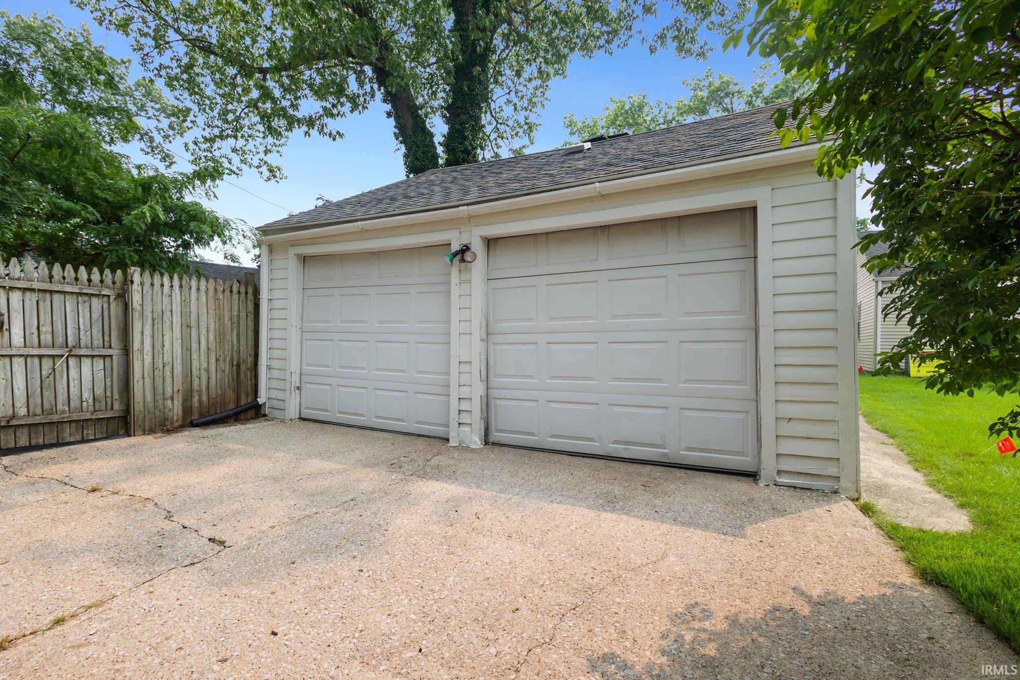 814 W Lawrence Street Mishawaka IN 46545