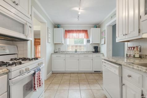814 W Lawrence Street Mishawaka IN 46545