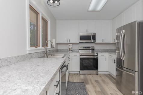 9707 Denzer Road Evansville IN 47720