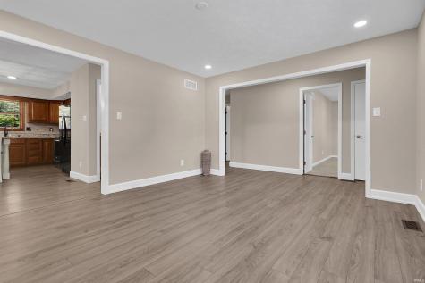 7517 Blackford Avenue Evansville IN 47715