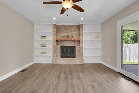 7517 Blackford Avenue Evansville IN 47715