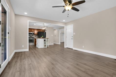 7517 Blackford Avenue Evansville IN 47715